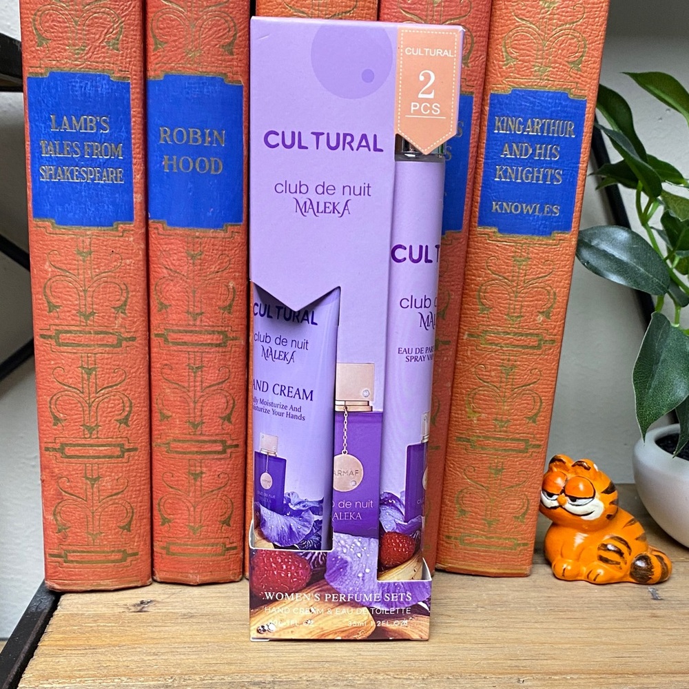 Club De Nuit Maleka Hand Cream Set - Purple